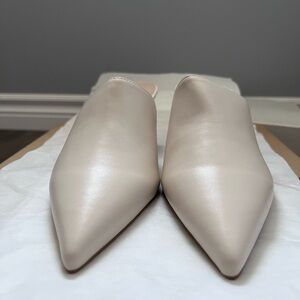 Le Chateau White Pointed Toe